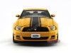 2013 Ford Mustang BOSS 302 Amarillo 1:18 Shelby Collectibles 451 Cochesdemetal 4 - Coches de Metal 