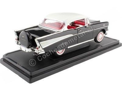 Cochesdemetal.es 1957 Chevrolet Bel Air Hard Top Negro/Blanco 1:18 Road Signature 92109 2