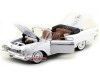 Cochesdemetal.es 1961 Chrysler Imperial Crown Convertible Blanco/Negro 1:18 Lucky Diecast 20138