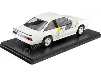 Cochesdemetal.es 1981 Opel Manta B GSi Blanco 1:24 WhiteBox 124173-O 2