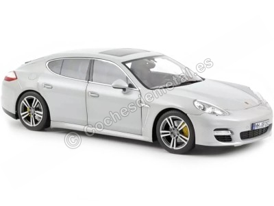 Cochesdemetal.es 2009 Porsche Panamera Turbo Luxury Plateado 1:18 Norev 187609