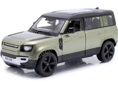 Cochesdemetal.es 2022 Land Rover Defender 110 Verde Claro Metalizado 1:24 Bburago 18-21101
