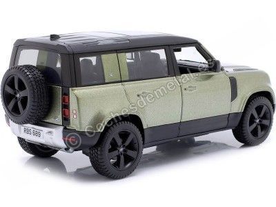 Cochesdemetal.es 2022 Land Rover Defender 110 Verde Claro Metalizado 1:24 Bburago 18-21101 2