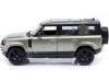 CARSDEMETAL.ES 2022 LAND ROVER DEFEND 110 PLEAR GREEN METALLIC 1:24 BBURAGO 18-21101