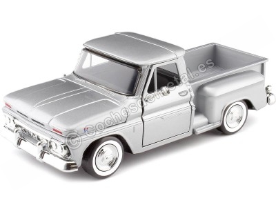 Cochesdemetal.es 1966 Chevrolet C10 Fleetside Pick-Up Plateado 124 Motor Max 79379