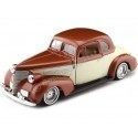 Cochesdemetal.es 1939 Chevrolet Coupe Lowrider Custom Marrón/Beige 1:24 Motor Max 79028