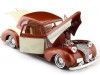 Cochesdemetal.es 1939 Chevrolet Coupe Lowrider Custom Marrón/Beige 1:24 Motor Max 79028