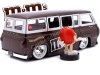 CARSDEMETAL.ES 1965 Ford Econoline + Figure "M & MS Red" Brown / Silver 1:24 JADA TOYS 32027 253255065