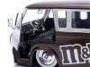 CARSDEMETAL.ES 1965 Ford Econoline + Figure "M & MS Red" Brown / Silver 1:24 JADA TOYS 32027 253255065