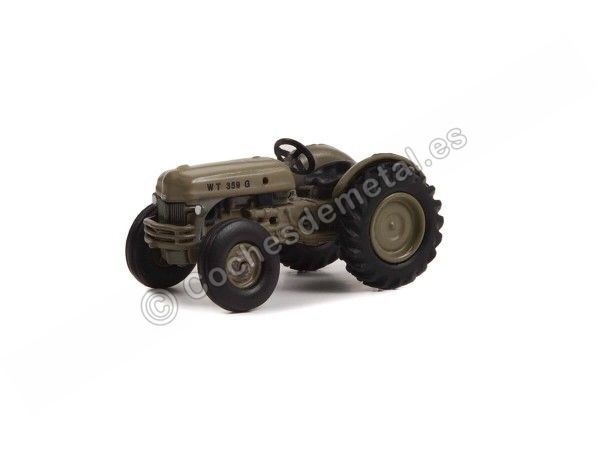 Cochesdemetal.es 1943 Tractor Ford 2N U.S. Army "En La Granja Series 7" Verde 1:64 Greenlight 48070A