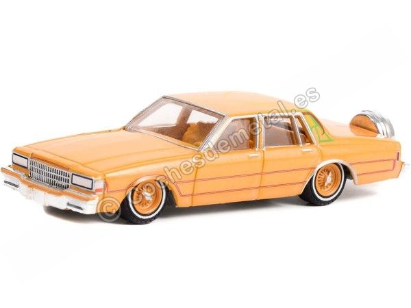 Cochesdemetal.es 1990 Chevrolet Caprice Classic Custom "California Lowriders Series 2" 1:64 Greenlight 63030F