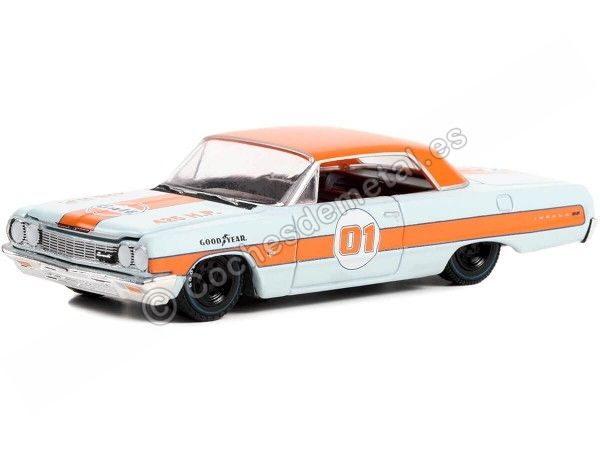 Cochesdemetal.es 1964 Chevrolet Impala SS Gulf Oil "Running on Empty Series 15" 1:64 Greenlight 41150A