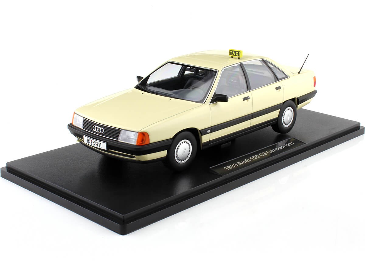 1989 Audi 100 2.3E C3 Taxi Amarillo Claro 1:18 Triple-9 1800355