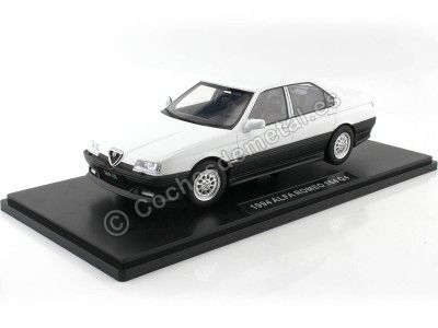 Cochesdemetal.es 1994 Alfa Romeo 164 Q4 Blanco/Negro 1:18 Triple-9 1800320