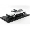 Cochesdemetal.es 1994 Alfa Romeo 164 Q4 Blanco/Negro 1:18 Triple-9 1800320