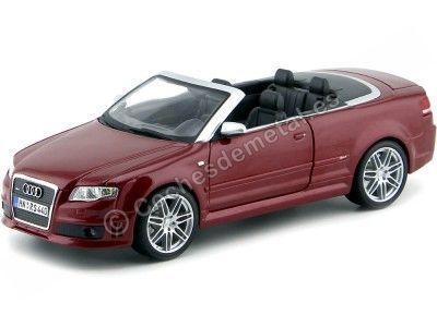 Cochesdemetal.es 2007 Audi RS4 V8 4.2 FSI Cabriolet Granate 1:18 Maisto 31147