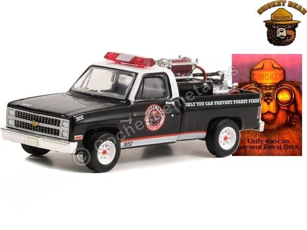 Cochesdemetal.es 1982 Chevrolet C20 Custom Deluxe "Smokey Bear Series 2" 1:64 Greenlight 38040C