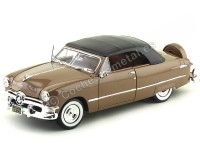 1950 Ford Cerrado Techo Blando Marron 1:18 Maisto 31681