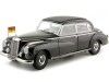 Cochesdemetal.es 1955 Mercedes-Benz TYPE 300 W186 Limousine "Konrad Adenauer" Negro 1:18 Norev HQ 183707