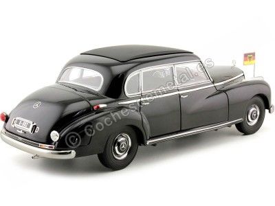 Cochesdemetal.es 1955 Mercedes-Benz TYPE 300 W186 Limousine "Konrad Adenauer" Negro 1:18 Norev HQ 183707 2