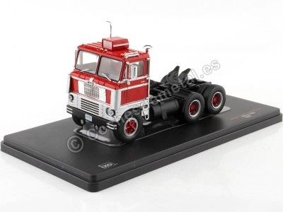 Cochesdemetal.es 1960 Cabeza Tractora White 7400 SZM de 3 Ejes Rojo/Gris Plata 1:43 IXO Models TR170.22