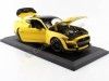 Cochesdemetal.es 2020 Ford Mustang Shelby GT500 Amarillo / Negro 1:18 Food 31452