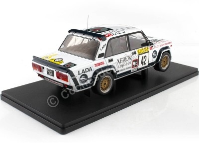 Cochesdemetal.es 1984 Lada VAZ 2105 VFTS Nº42 Brundza/Neyman Rally 1000 Lagos 1:18 IXO Models 18RMC146.22 2