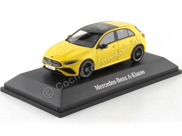 Cochesdemetal.es 2022 Mercedes-Benz Clase-A (W177) Ligne AMG Amarillo Solar 1:43 Édition du concessionnaire B66961047