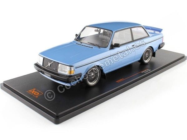 Cochesdemetal.es 1985 Volvo 240 Turbo Custom Azul Claro Metalizado 1:18 IXO Models 18CMC090.22