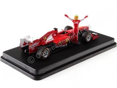 Cochesdemetal.es 2013 Set Ferrari F138 Nº3 + Figura Fernando Alonso + Urna Expositora 1:43 Cochesdemetal F1_34SET 2