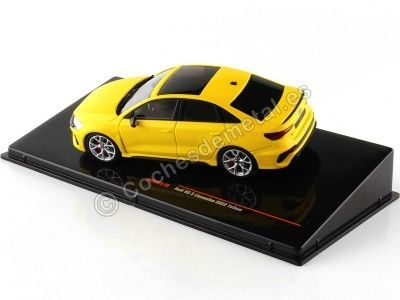 Cochesdemetal.es 2022 Audi RS3 Limousine (8Y) Amarillo 1:43 IXO Models MOC332.22 2