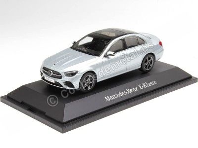 Cochesdemetal.es 2020 Mercedes-Benz Clase-E (W213) MOPF Plateado 1:43 Dealer Edition B66960498