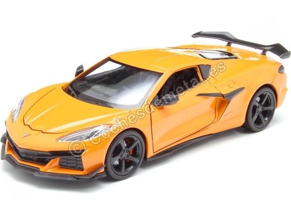 Cochesdemetal.es 2023 Chevrolet Corvette C8 Z06 Naranja 1:24 Welly 24120