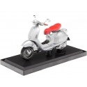 Cochesdemetal.es 2014 Vespa 946 Bellissima Plateada 118 Maisto 34540-18