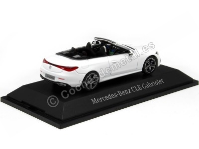 Cochesdemetal.es 2024 Mercedes-Benz CLE Convertible (A236) Blanco Opalo Brillante/Rojo 1:43 Dealer Edition B66960651 2