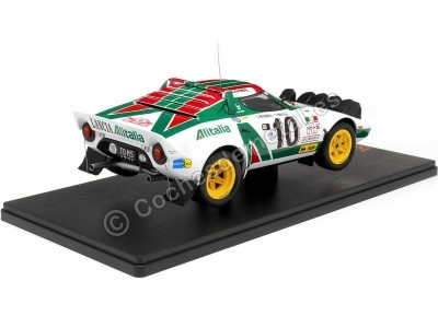 Cochesdemetal.es 1976 Lancia Stratos HF Nº10 Munari/Maiga Ganador Rallye Monte Carlo 1:18 IXO Models 18RMC162A 2