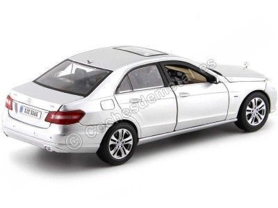 Cochesdemetal.es 2009 Mercedes-Benz Clase-E 350 CDi W212 Gris Metalizado 1:18 Maisto 31172 2