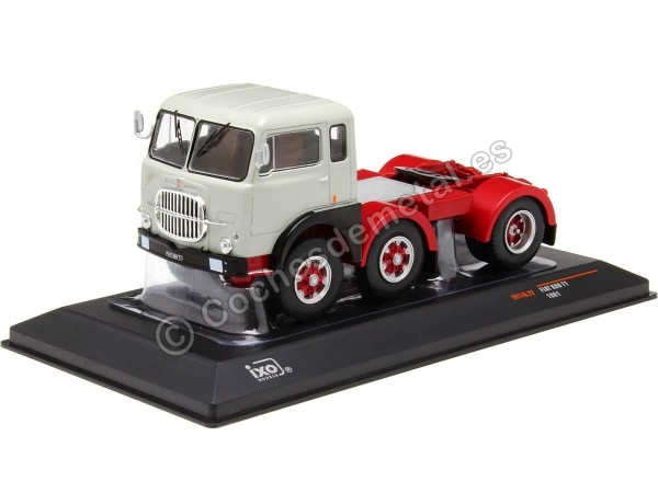 Cochesdemetal.es 1961 Cabeza Tractora Fiat 690 T1 Gris/Rojo 1:43 IXO Models TR176.22