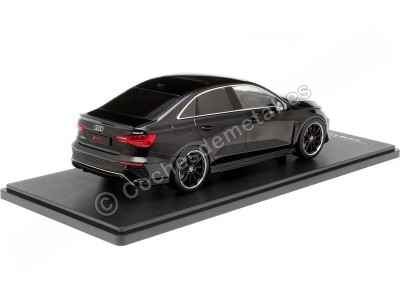 Cochesdemetal.es 2022 Audi RS3 (8Y) Limousine Negro 1:18 IXO Models SPMW18003/MCG18450 2
