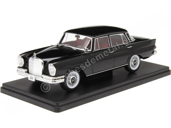 Cochesdemetal.es 1959 Mercedes-Benz 220 (W111) Negro 1:24 WhiteBox 124210