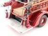 1938 Ahrens-Fox VC Camión de bomberos Rojo 1:24 Lucky Diecast 20178 Cochesdemetal 21 - Coches de Metal 