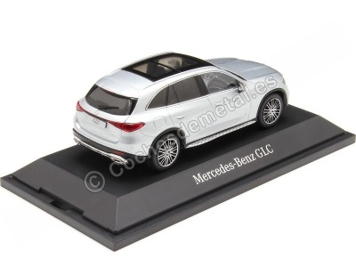 Cochesdemetal.es 2023 Mercedes-Benz GLC (X204) Plateado Hi-Tech 1:43 Dealer Edition B66960646 2