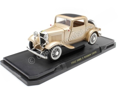 Cochesdemetal.es 1932 Ford 3-Windows Coupé Metallic Gold 1:18 Lucky Diecast 92248