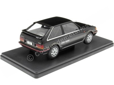 Cochesdemetal.es 1989 Mazda 323 4WD DOHC Turbo Negro/Gris 1:24 WhiteBox 124222 2