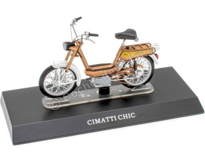 Cochesdemetal.es 1972 Cimatti Chic Bronce/Blanco "Passione Motorini" 1:18 Editorial Salvat MOTO41