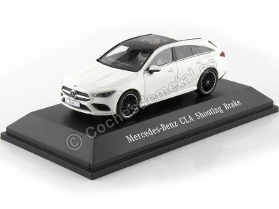 Cochesdemetal.es 2019 Mercedes-Benz CLA Shooting Brake (X118) Blanco Polar 1:43 Dealer Edition B66960474