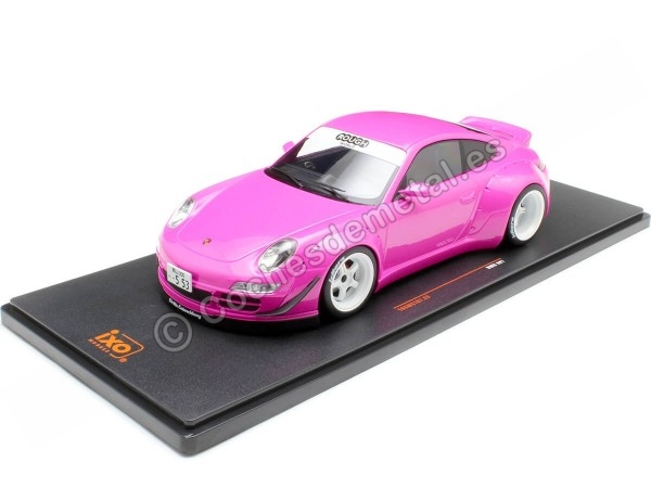 Cochesdemetal.es 2023 Porsche 911 (997) RWB Rauh-Welt Rosa Metalizado 1:18 IXO Models 18CMC167.22