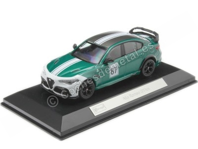 Cochesdemetal.es 2021 Alfa Romeo Giulia GTAm Nº87 Nurburgring Verde/Blanco 1:43 Bburago Signature Series 18-38307