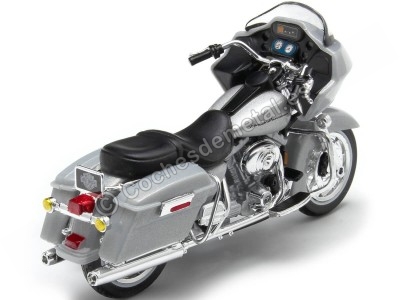 Cochesdemetal.es 2002 Harley-Davidson FLTR Road Glide Plateada 1:18 Maisto 34360_387 2