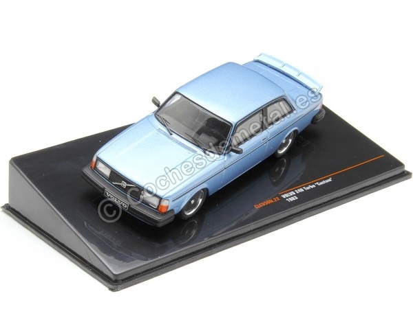 1983 Volvo 240 Turbo Custom Azul Metalizado 1:43 IXO Models CLC550N.22